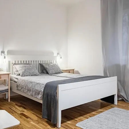 Bacvice Grand Apartmán Split